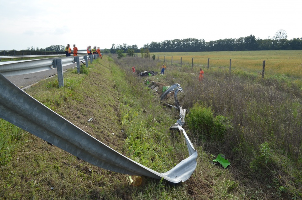 310 km/s Hızla Giden Lamborghini’nin Yaptığı Kazanın Fotoğrafları Ortaya Çıktı