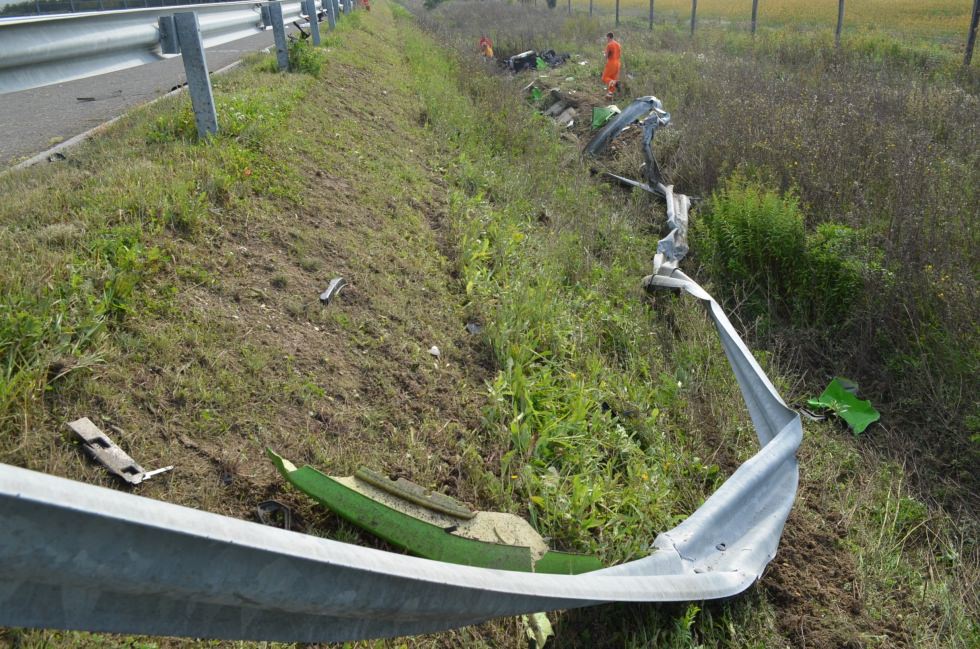 310 km/s Hızla Giden Lamborghini’nin Yaptığı Kazanın Fotoğrafları Ortaya Çıktı