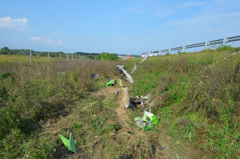 310 km/s Hızla Giden Lamborghini’nin Yaptığı Kazanın Fotoğrafları Ortaya Çıktı