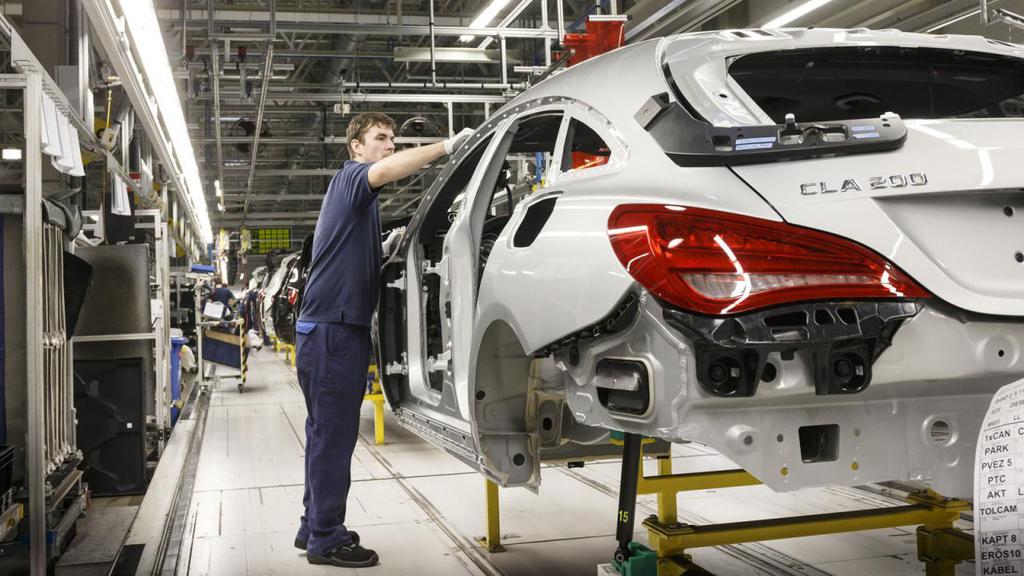 Mercedes CLA Shooting Brake Üretim Bandında
