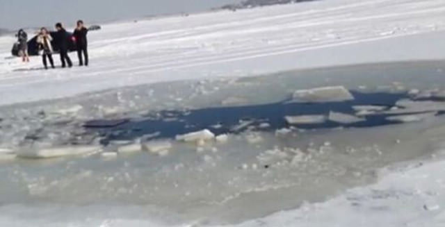 Buz Kırılınca Göle Düştü