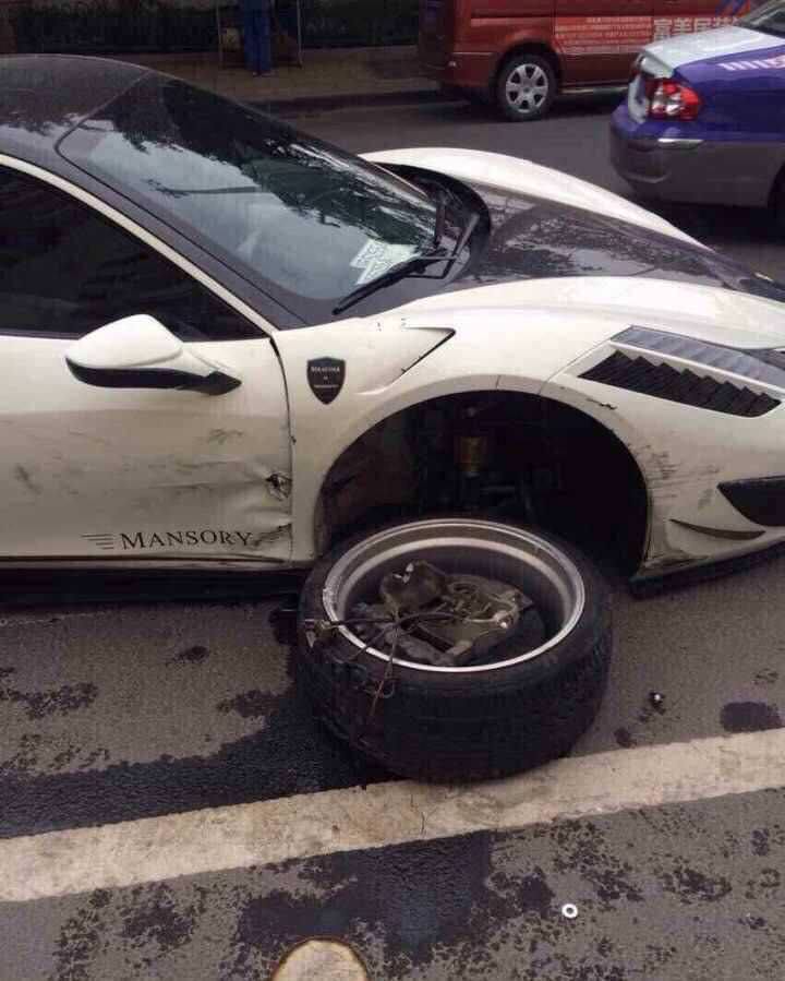 Mansory Ferrari 458 Siracusa Saniyeler İçinde Bu Hale Geldi
