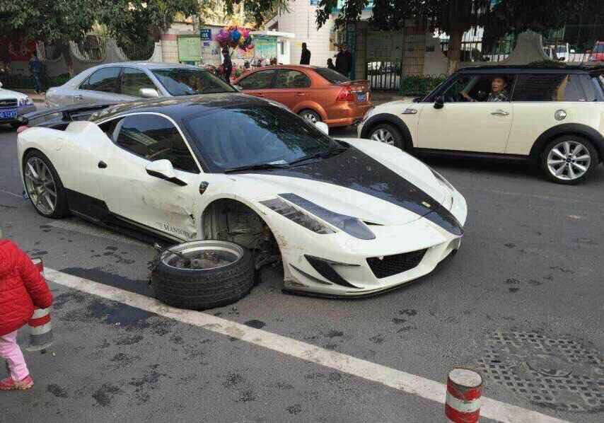 Mansory Ferrari 458 Siracusa Saniyeler İçinde Bu Hale Geldi