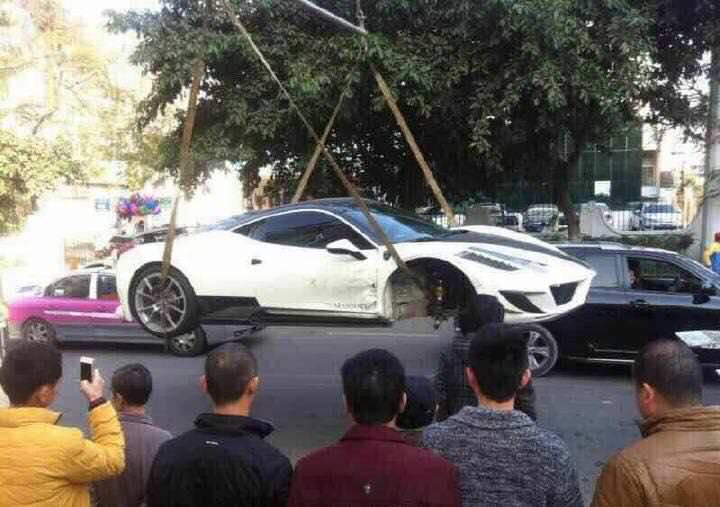 Mansory Ferrari 458 Siracusa Saniyeler İçinde Bu Hale Geldi