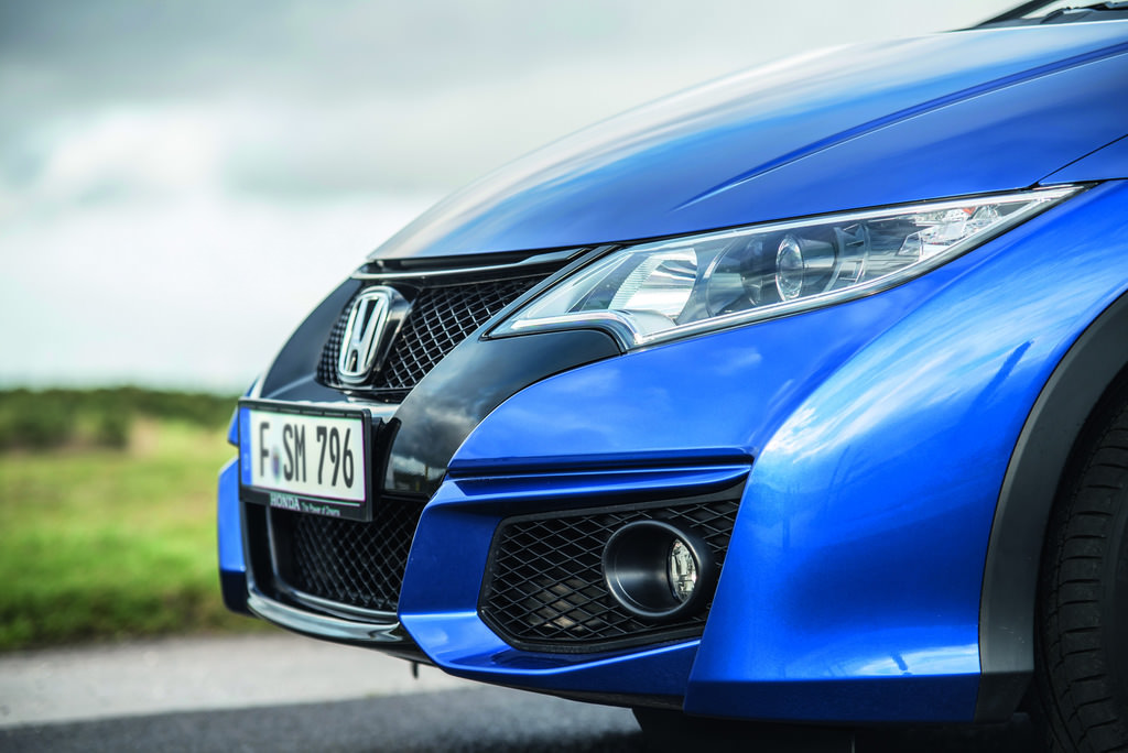 Honda Civic'e 2015 Cilası