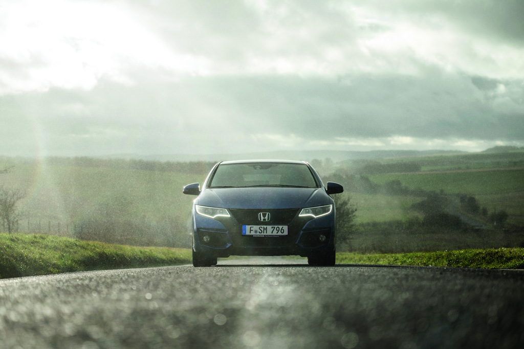 Honda Civic'e 2015 Cilası