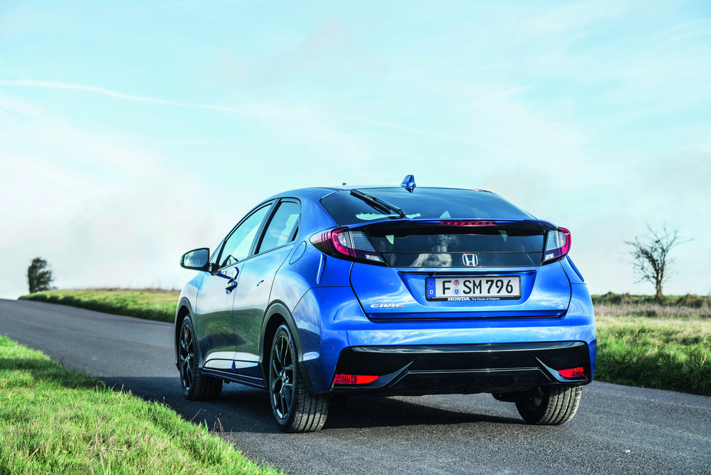 Honda Civic'e 2015 Cilası