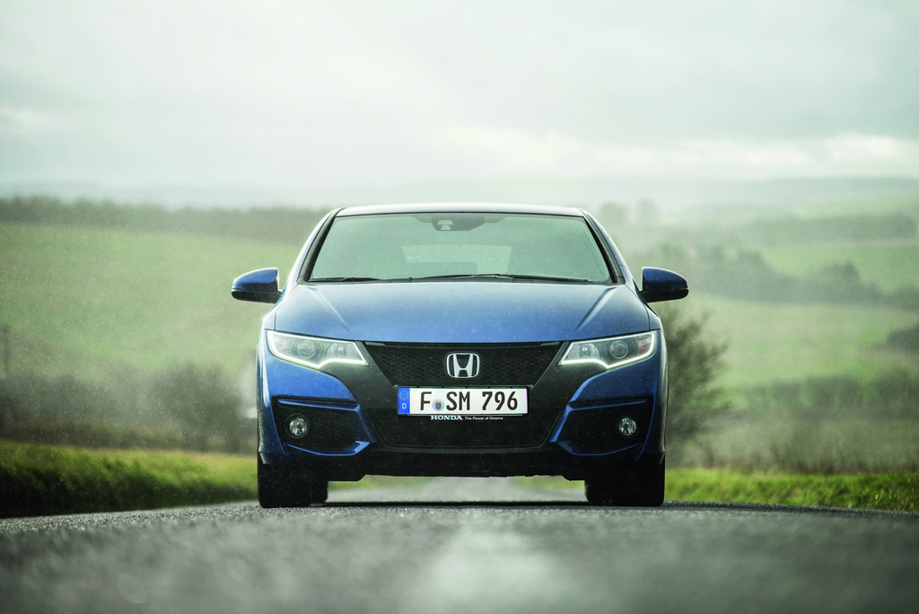Honda Civic'e 2015 Cilası
