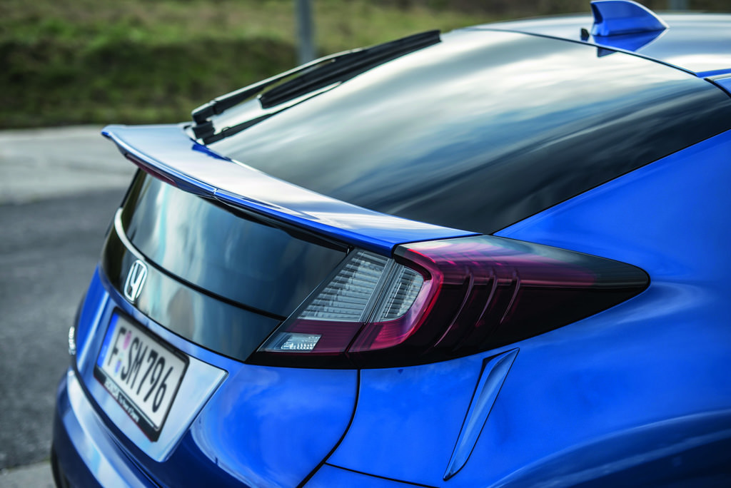 Honda Civic'e 2015 Cilası