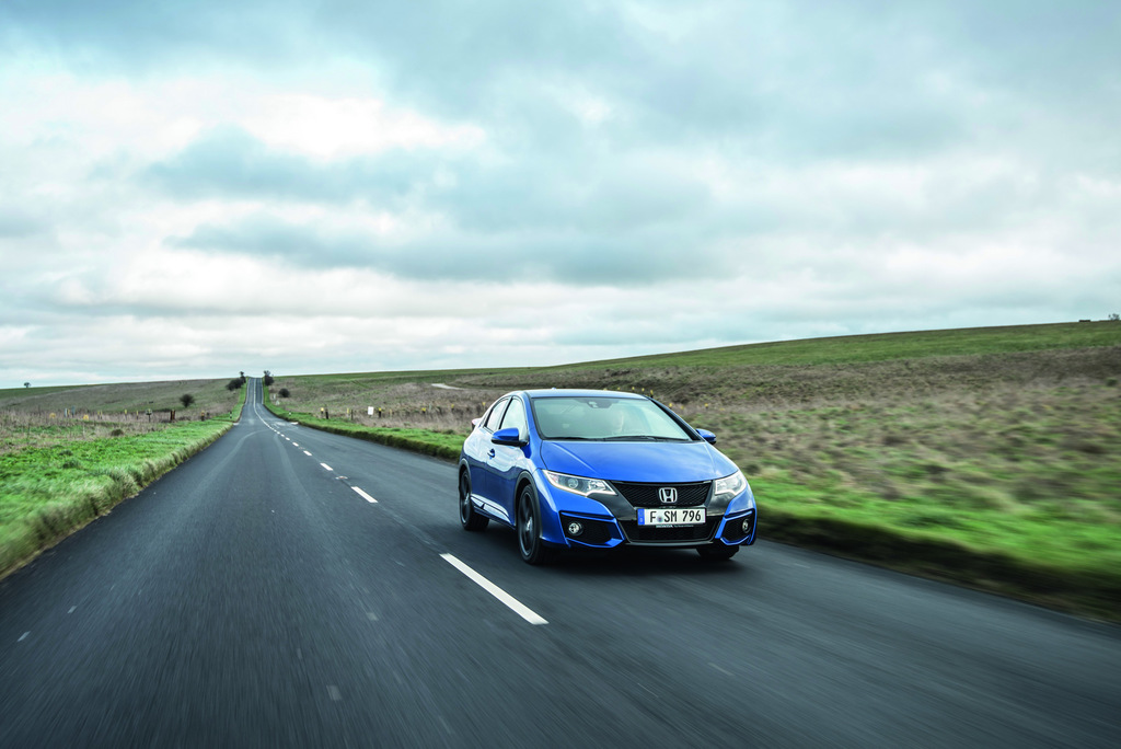 Honda Civic'e 2015 Cilası