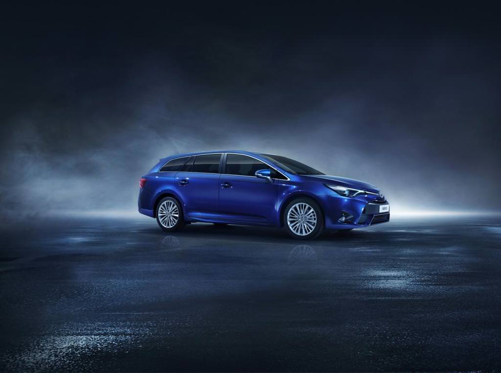 2015 Toyota Avensis Cenevre’de Sahneye Çıkacak