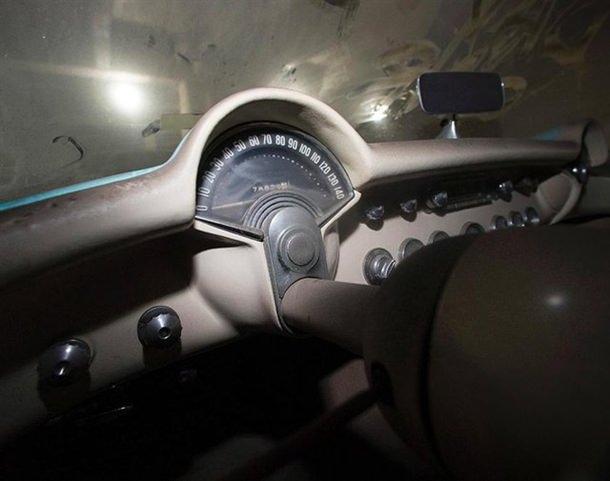 Milyon Dolarlık Otomobiller Çöp Oldu!