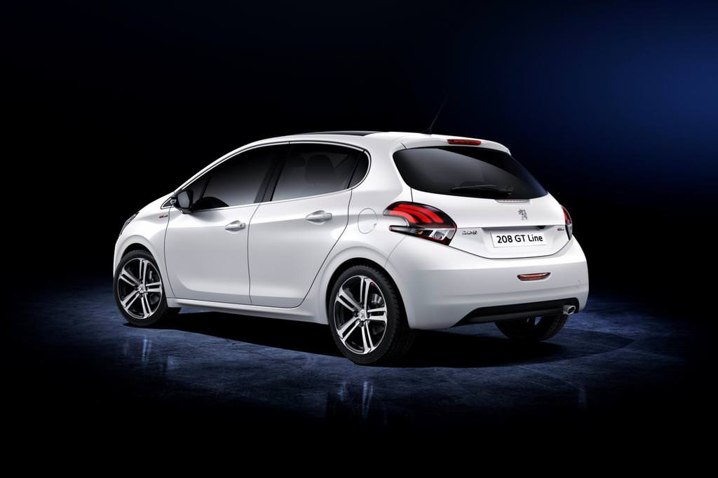 Peugeot 208 Makyajlandı
