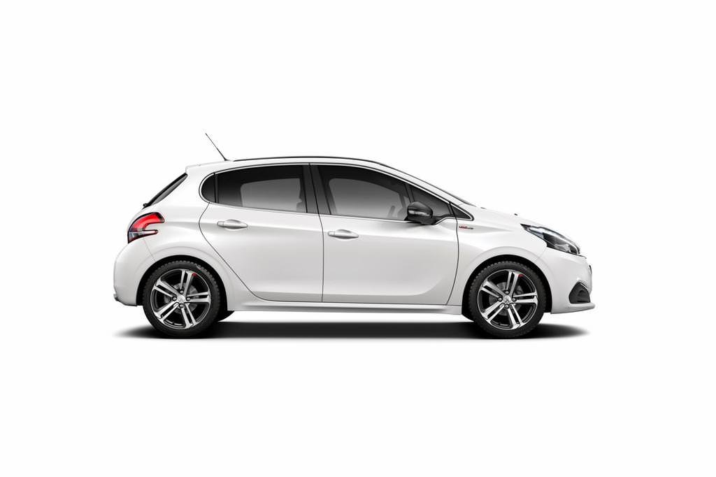 Peugeot 208 Makyajlandı