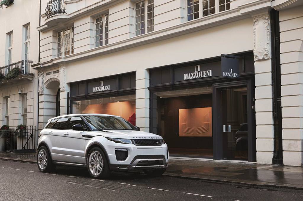 Makyajlı Evoque Motorlarıyla İddialı