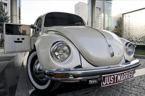 300 Liralık Otomobil