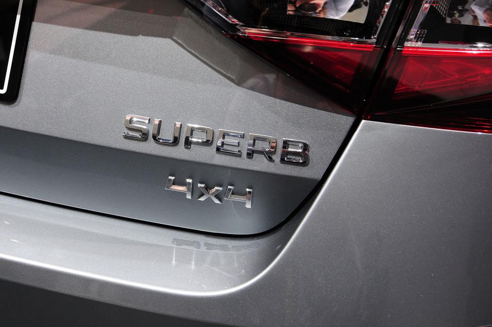 Skoda Superb de Yıldızlar Geçidinde