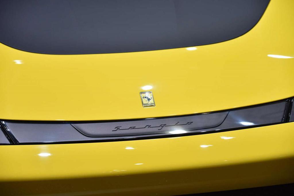 6 Adet Üretilen Ferrari Fuarın Yıldızları Arasında