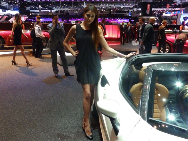 2015 Cenevre Otomobil Fuarı Güzelleri