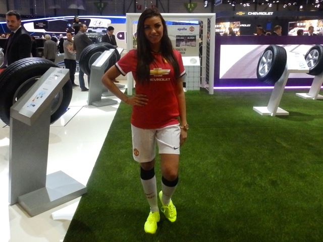 2015 Cenevre Otomobil Fuarı Güzelleri