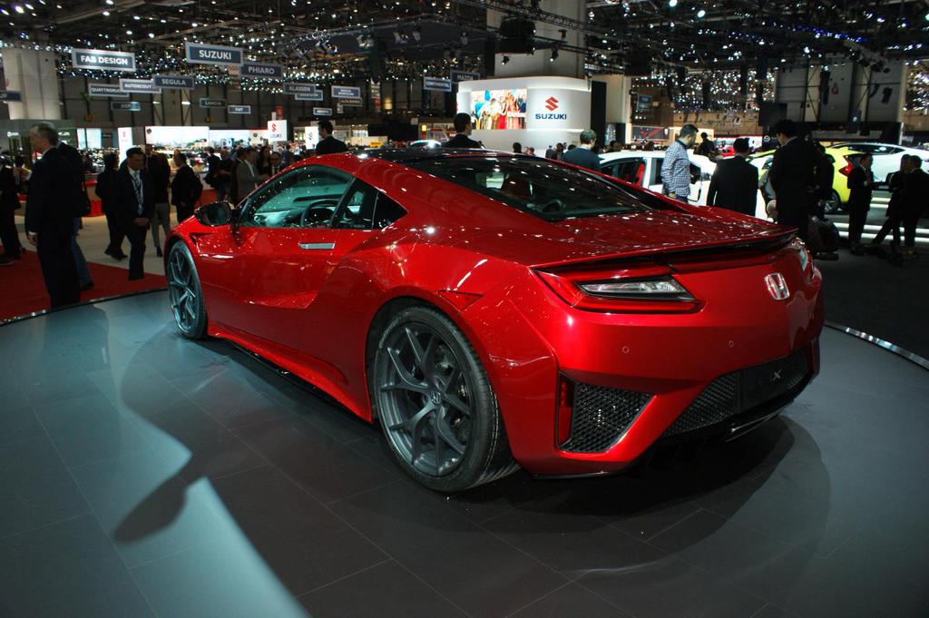 Honda NSX Avrupa’ya Adım Attı