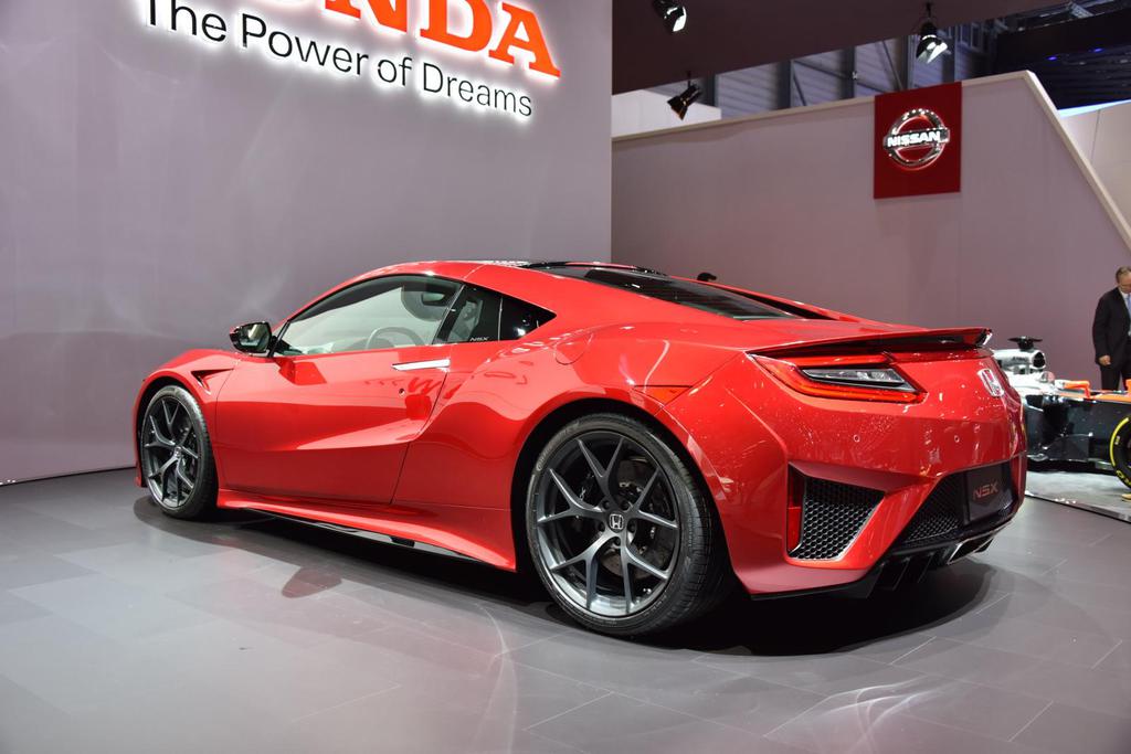 Honda NSX Avrupa’ya Adım Attı