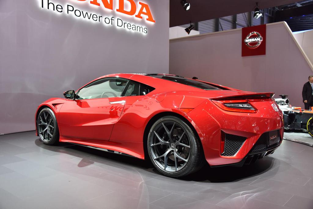 Honda NSX Avrupa’ya Adım Attı