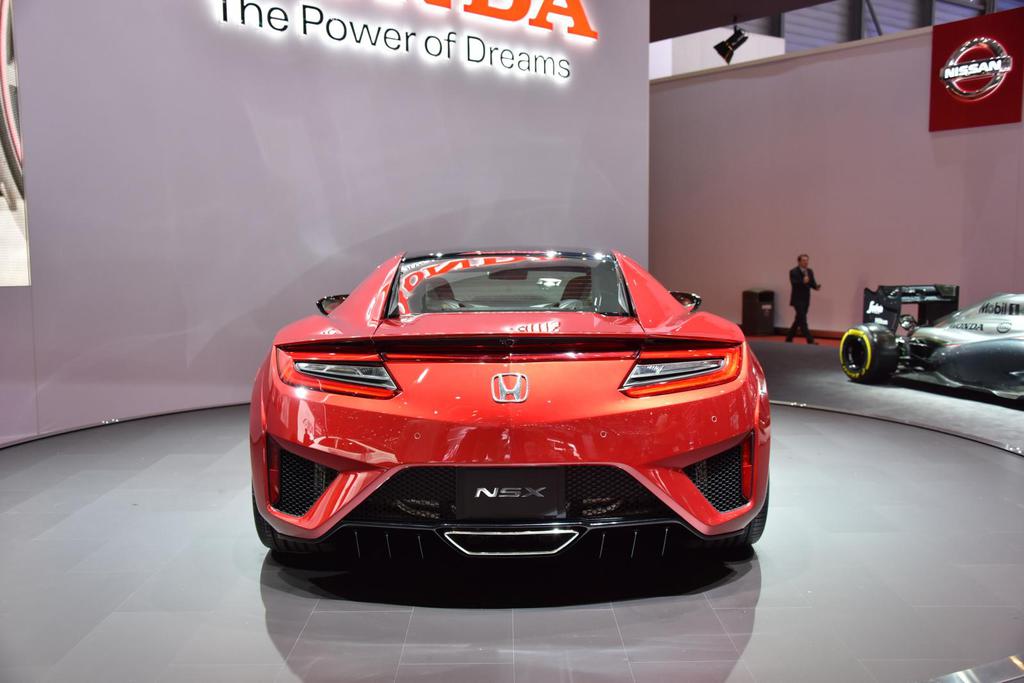 Honda NSX Avrupa’ya Adım Attı