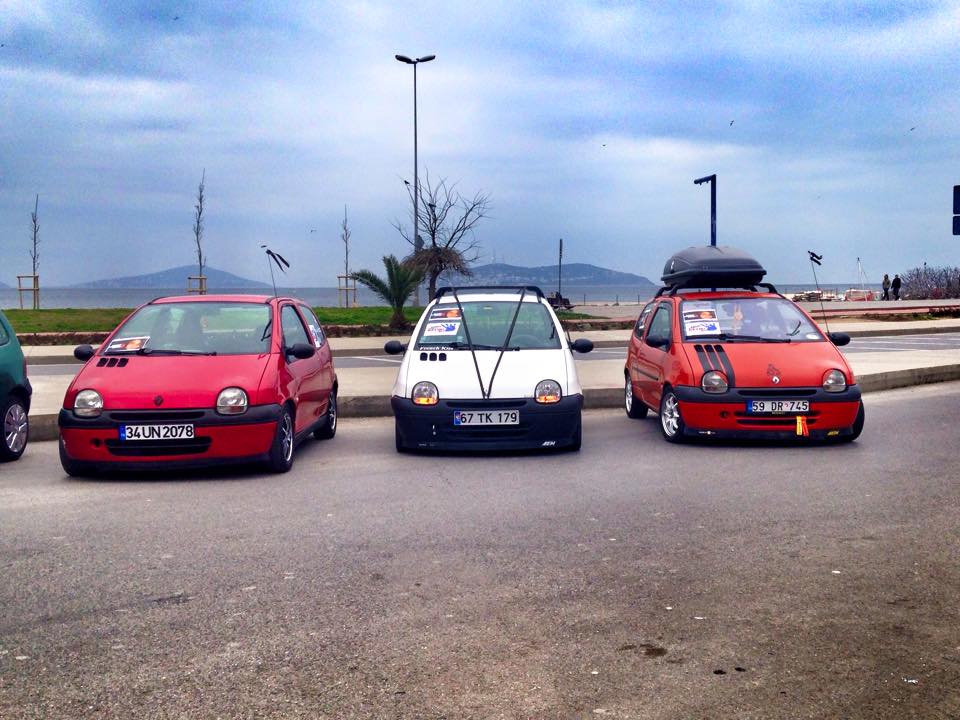 Twingo Tutkunları Kadınlar Gününde Bir Araya Geldi