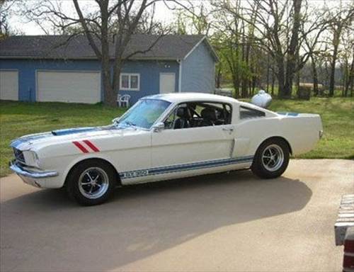 Çöplükten Çıkan Lüks Otomobiller