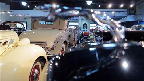 Hurda Otomobille Başladı Milyon Dolarlık Koleksiyonu Oldu