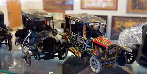 Hurda Otomobille Başladı Milyon Dolarlık Koleksiyonu Oldu