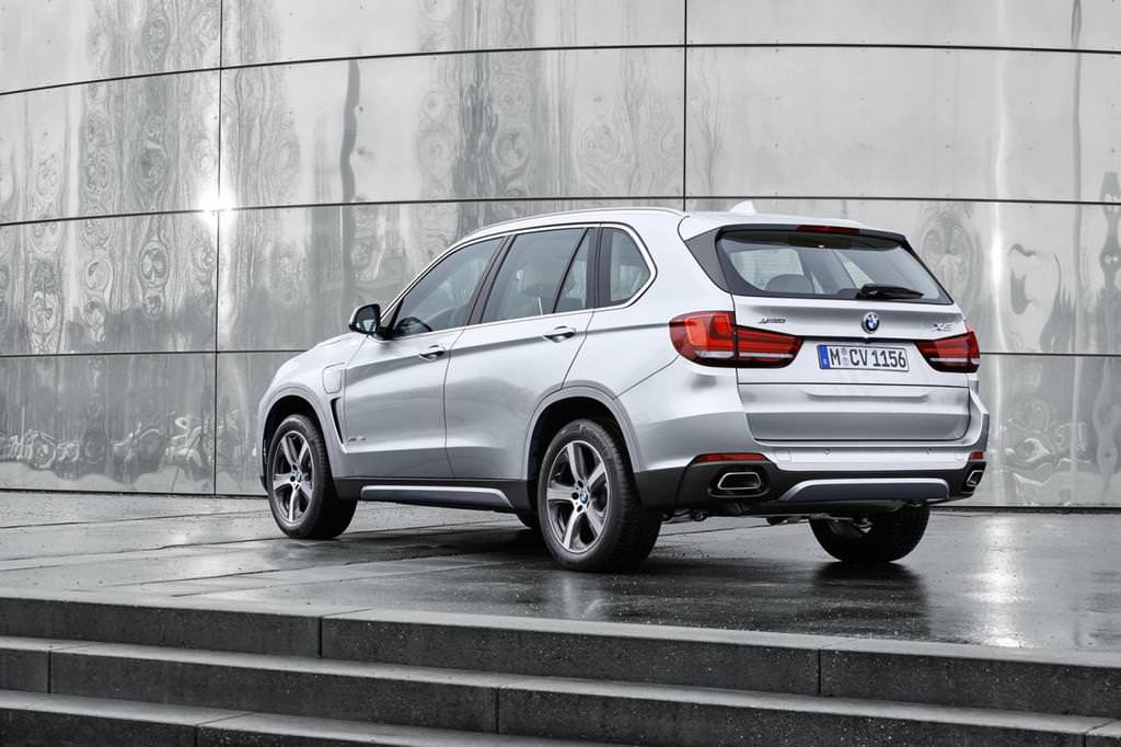 100 km’de 3.3 Litre Yakan BMW