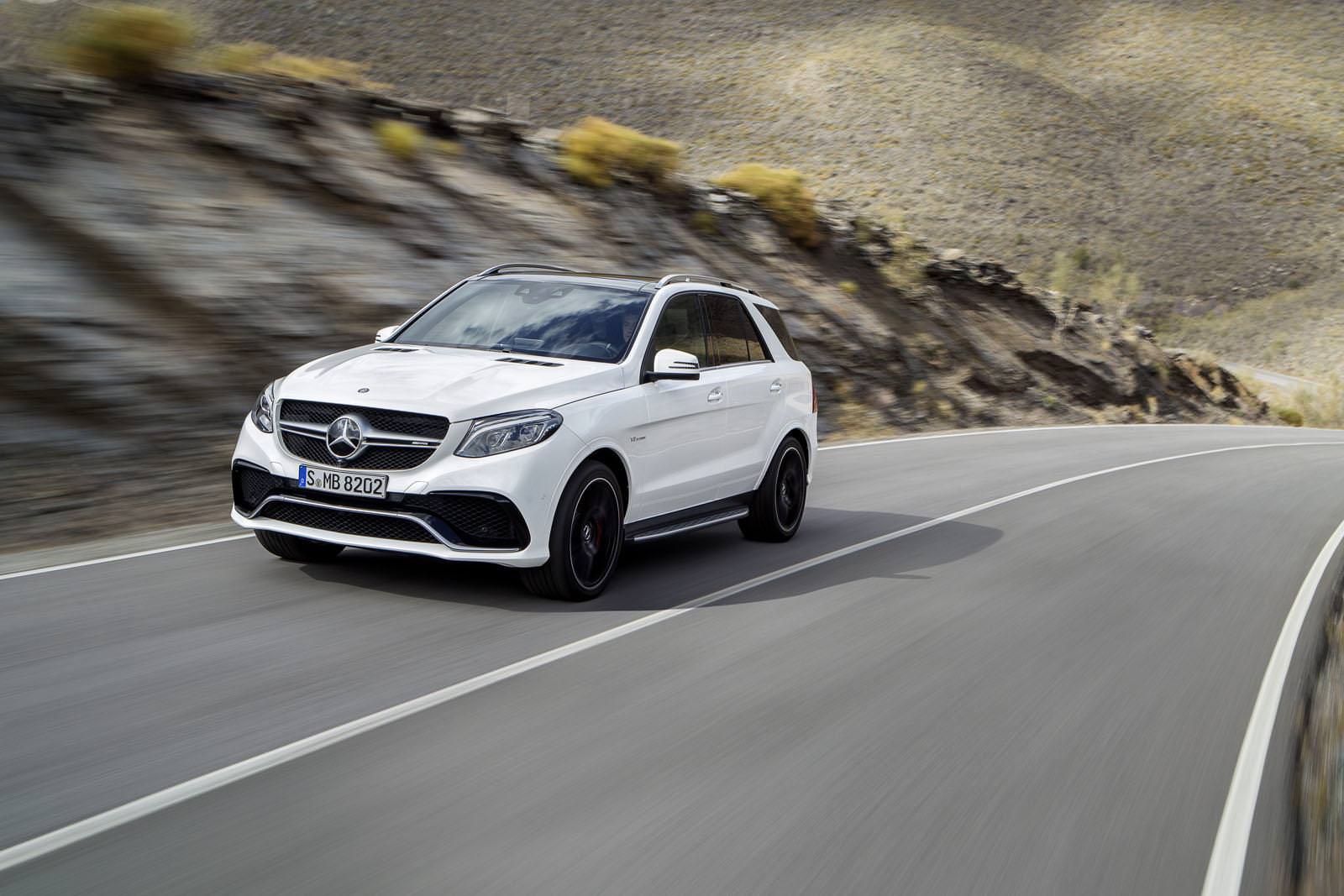 Mercedes-Benz GLE Parlıyor