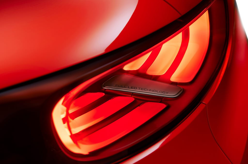 Citroen’in 1.7 Litre Tüketen Otomobili