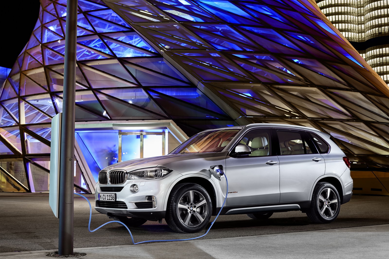 BMW’nin Ekonomik SUV’u