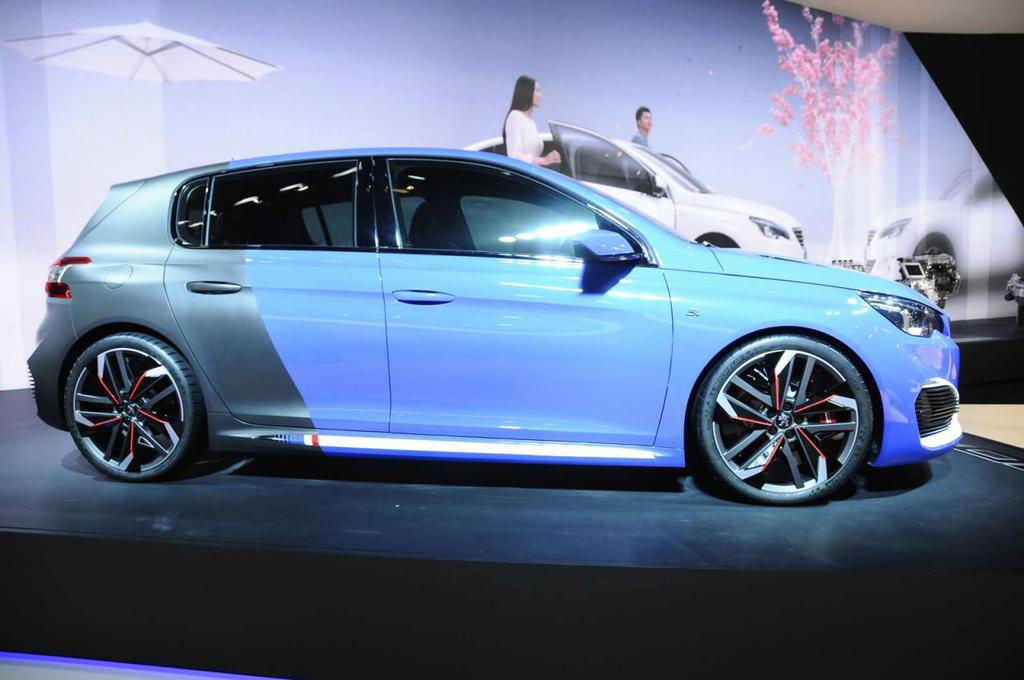 Peugeot’nun 500 HP’lik Otomobili Şangay’da Parlıyor