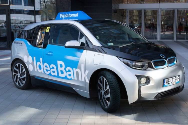 Mobil ATM BMW i3