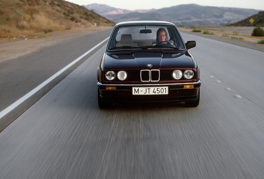 BMW, 3 Serisi'nin 40'ıncı Yılını Kutluyor