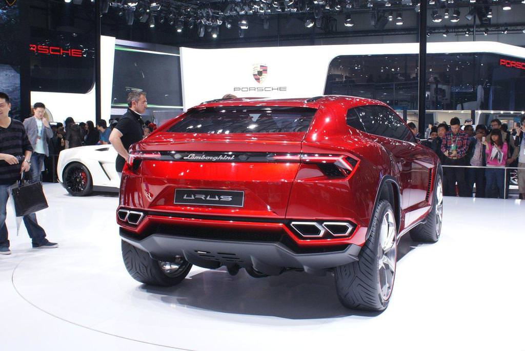 Lamborghini'nin SUV'u Kesinleşti