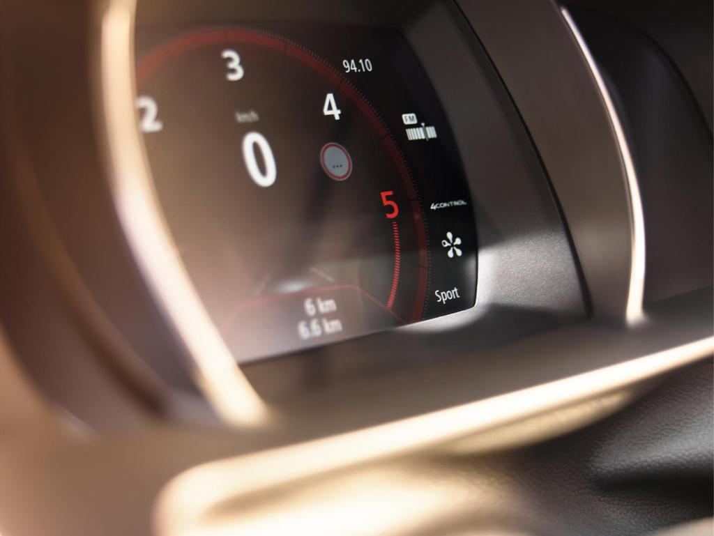 Renault Talisman Gün Yüzüne Çıktı