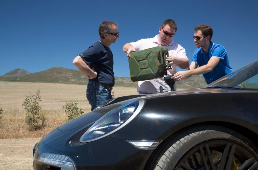 Makyajlı 911 Hafif Kamuflajla Kendini Gösterdi