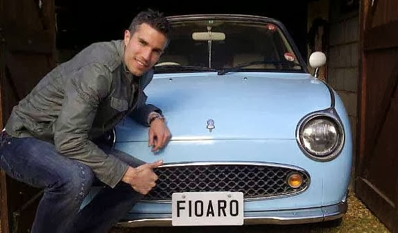 Robin Van Persie'nin Muhteşem Otomobil Koleksiyonu