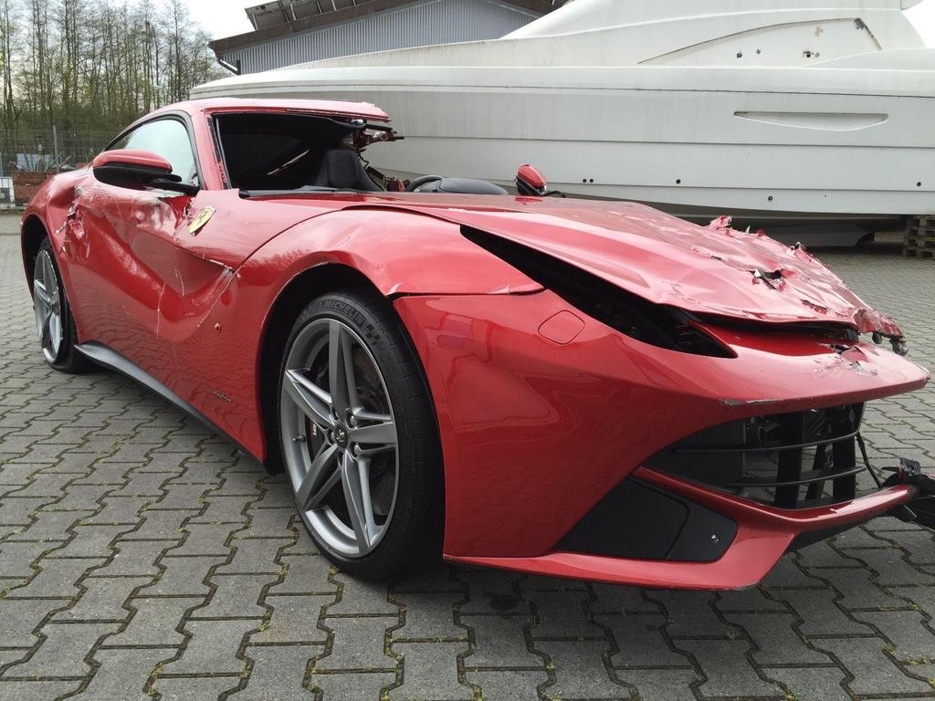 Kazalı Ferrari 240 Bin TL’ye Satılıyor - MULTIMEDYA Haberleri