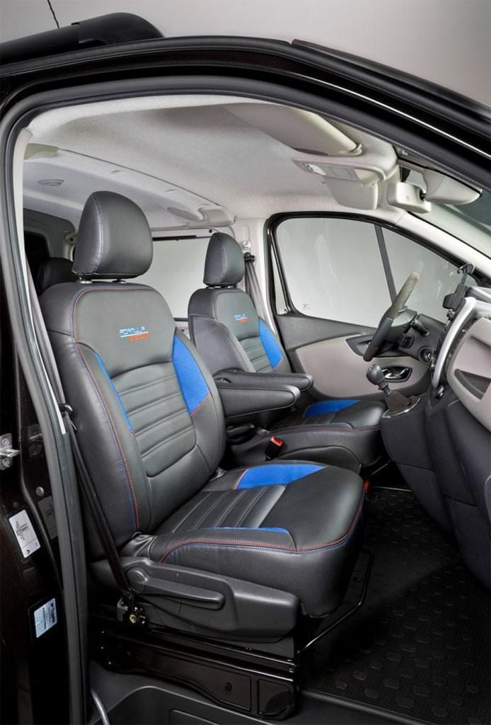 Formula Temalı Renault Trafic