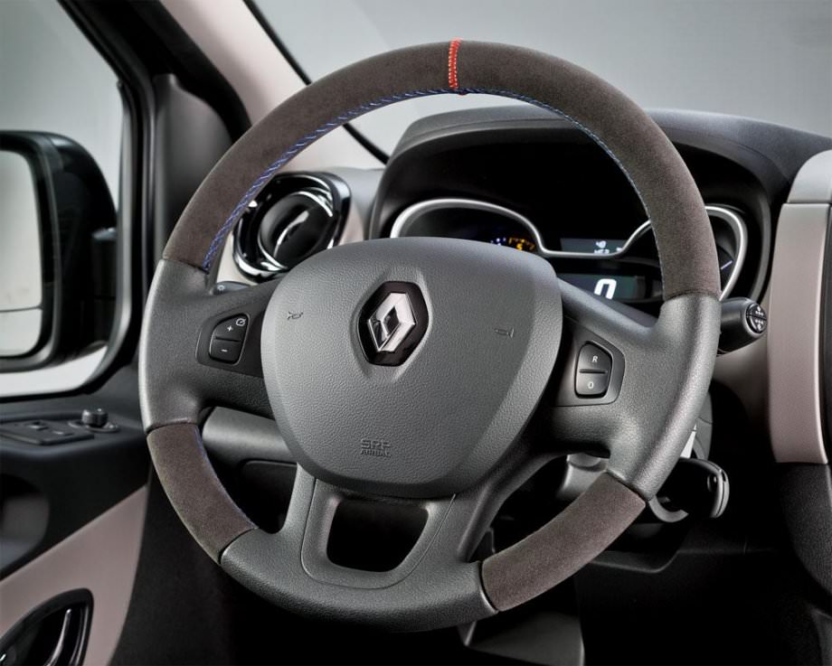 Formula Temalı Renault Trafic