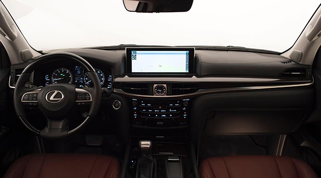 Lexus LX 570 Makyajlandı