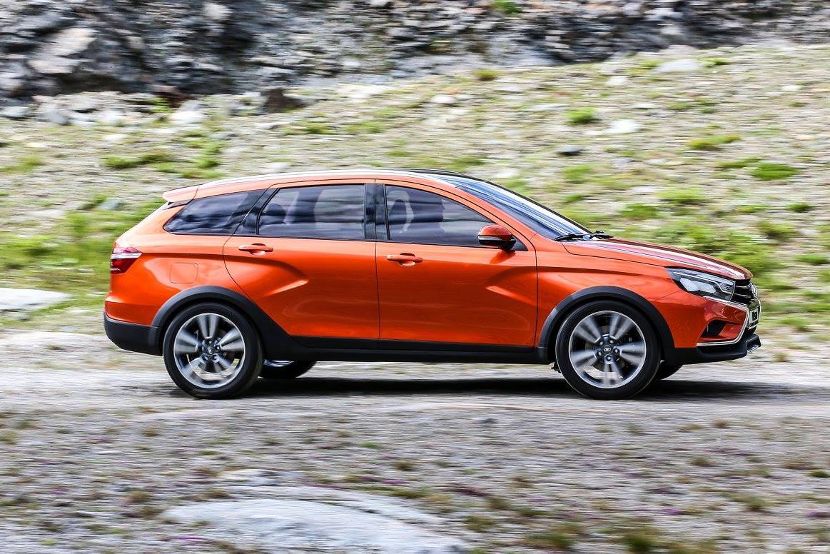 Lada Vesta Cross Gün Yüzüne Çıktı