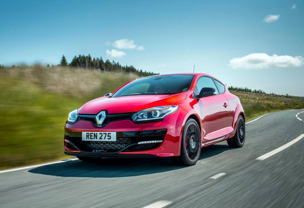 Megane RS 275 Cup S Zirveye Oynuyor