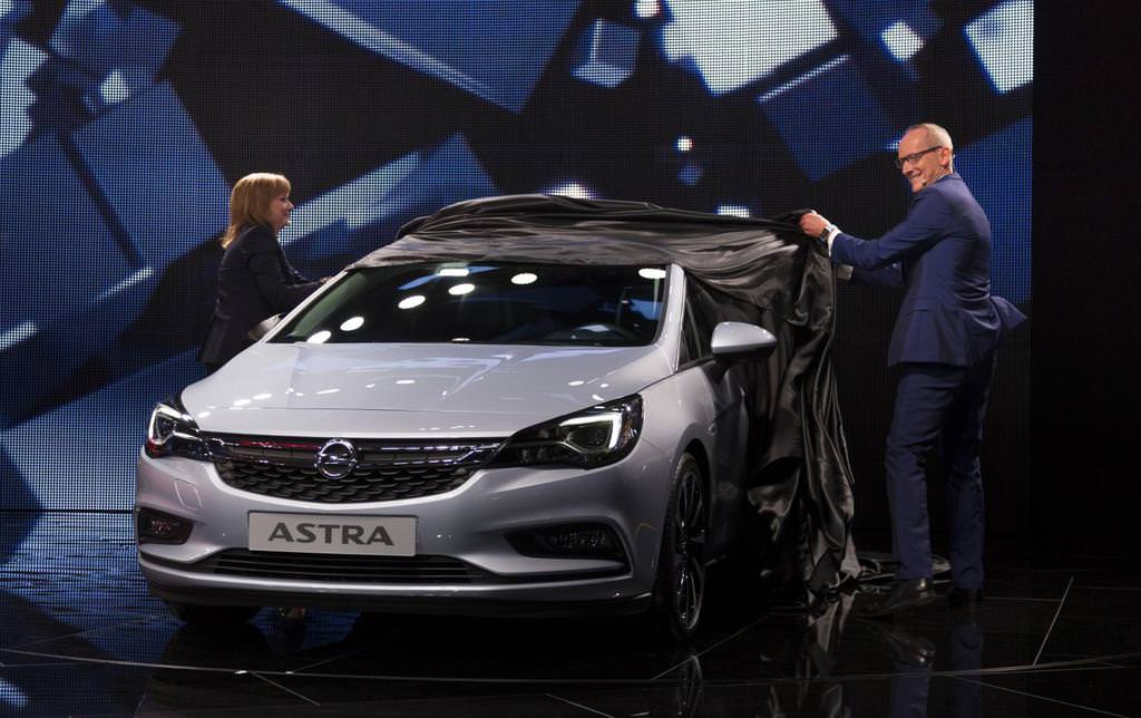 Yeni Astra Frankfurt'ta Sahne Alıyor